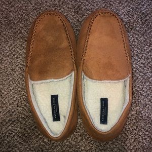 Men’s American Eagle slippers